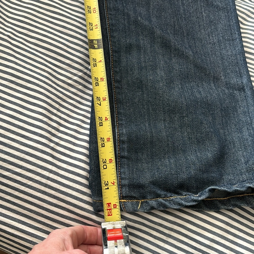 Von Dutch dark blue jeans. Exclusively tailored by 1984. Straight leg. 34 X 32 - Picture 6 of 9